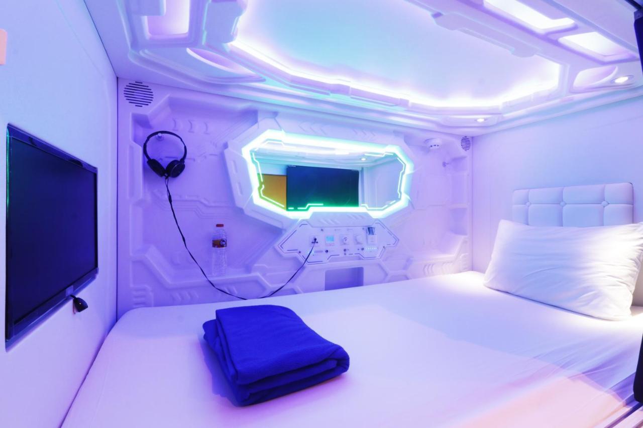 Capsulehotel Jakpod *